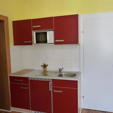 Bed & Breakfast Seerose Portschach am Woerthersee