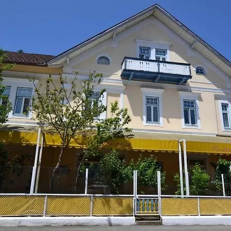 Seerose Bed & Breakfast
